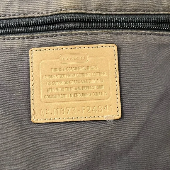 Coach City Park Metro Saffiano Leather Tote in Navy with Hang Tag Bag 24341 - Picture 5 of 6